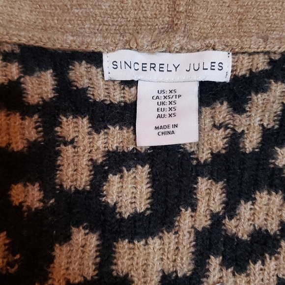 Sincerely Jules Leopard Cardigan NEW Animal Pattern Sweater - Picture 5 of 8